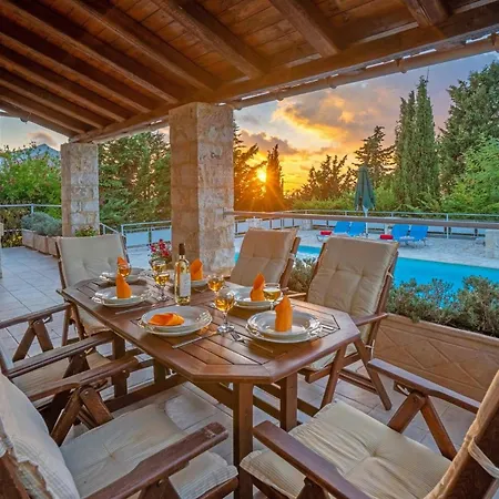 Arion By Αγριλιάς